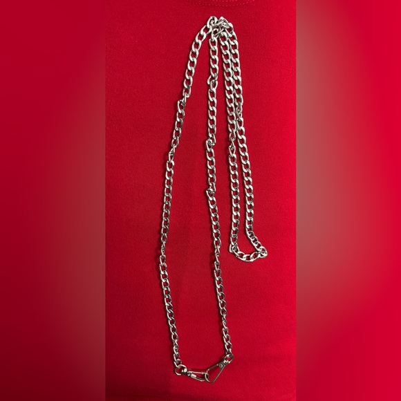 Silver Chain Accessory - Picture 3 of 3